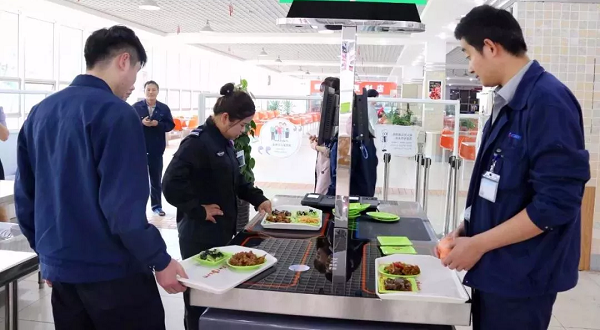 智慧食堂如何提升餐飲效率？