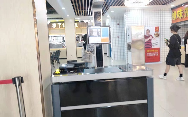 智慧食堂走進(jìn)校園，從此告別飯卡、排隊(duì)！